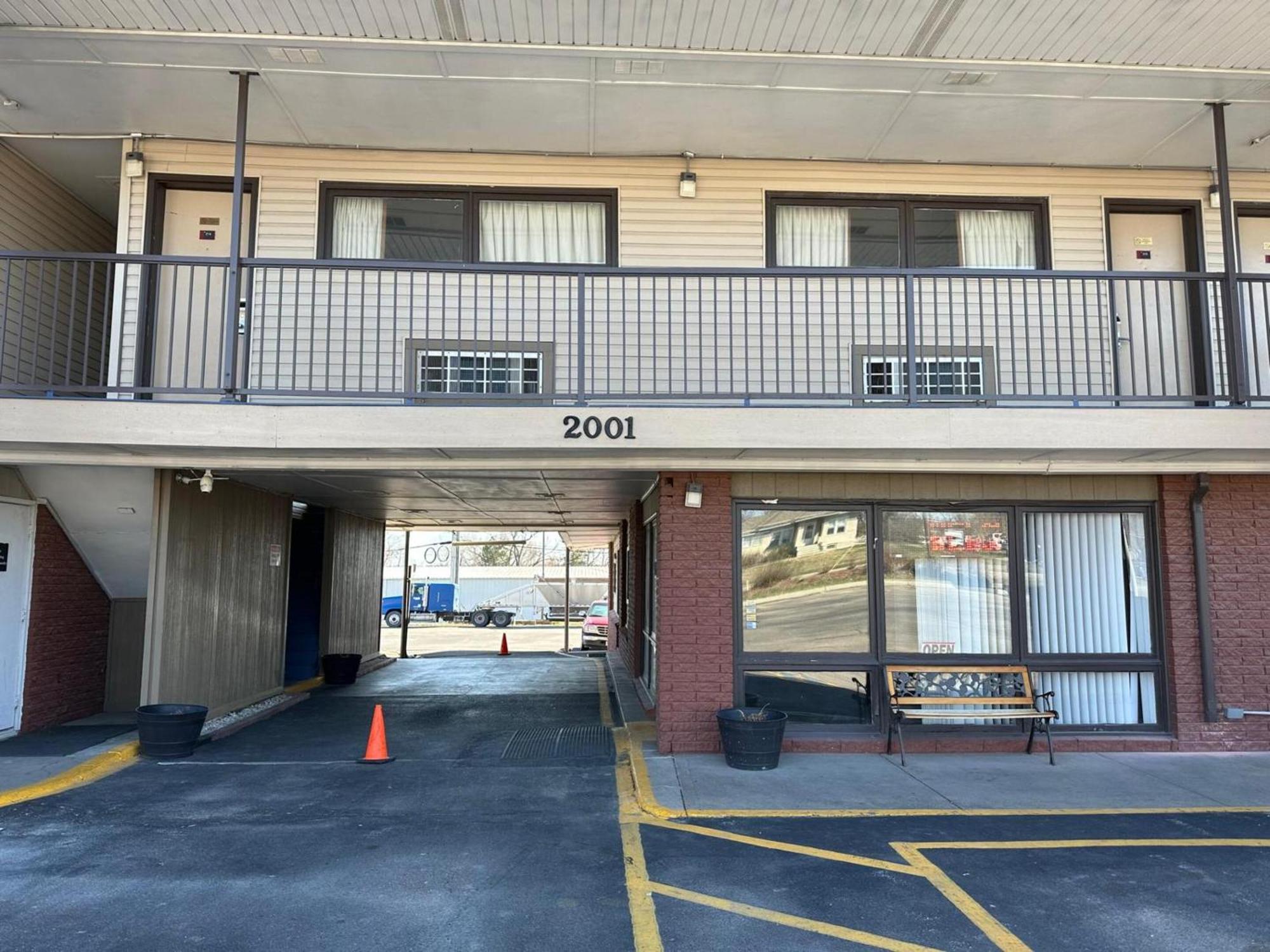 Stay Inn By Oyo Near I 80 Lincoln West Buitenkant foto